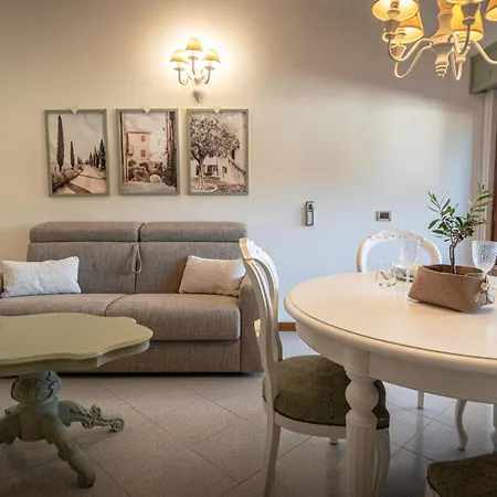 La Mansarda Dell'ulivo Apartman *