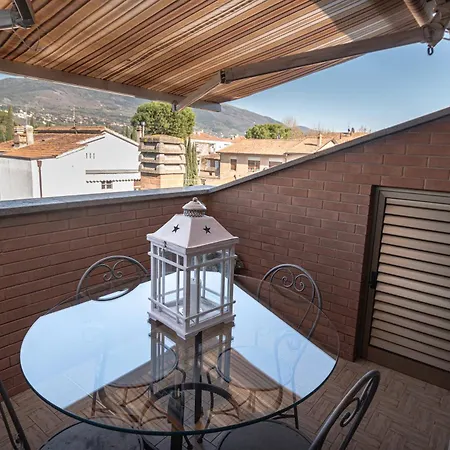La Mansarda Dell'ulivo Apartman *